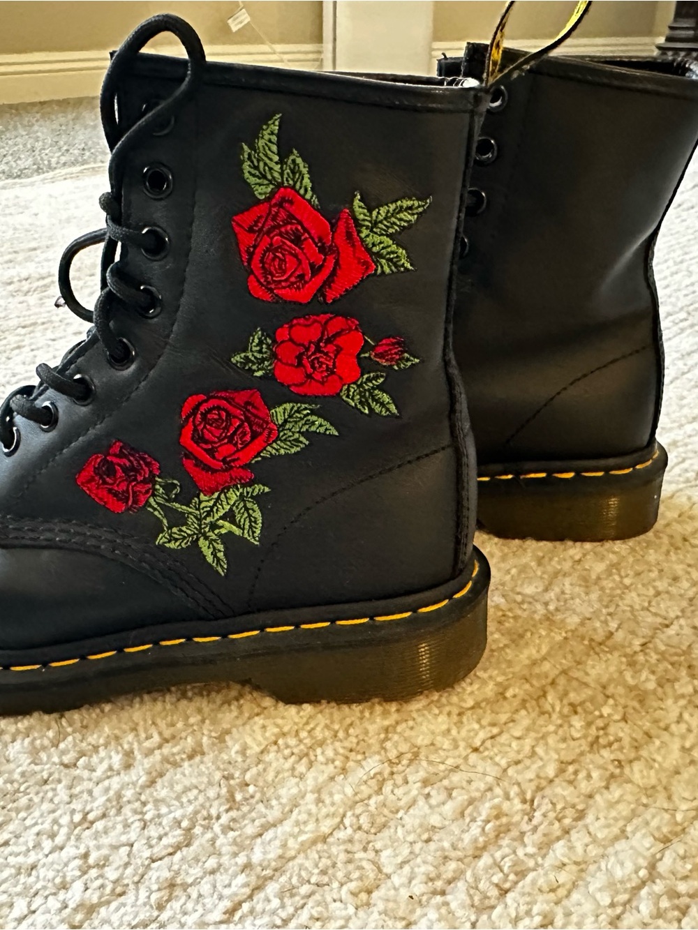 Dr. Martens 1460 Vonda Black Rose Embroidered Combat Boots US 7 - Picture 2 of 7